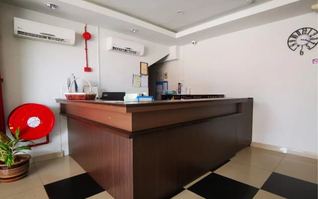 Clover Hotel Port Dickson - photo 2