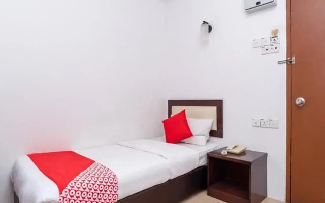 OYO 90742 I-home Hotel - photo 3