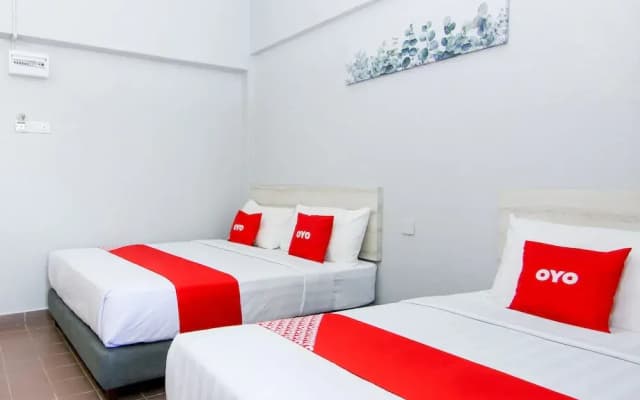 Lotus Inn Hotel by OYO Rooms - photo 2