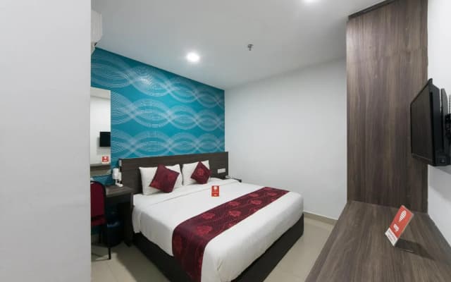 OYO Rooms OUG Plaza - photo 2