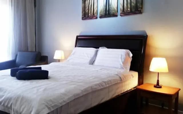 Waterfront Holiday Suites @ Marina Court Resort Kota Kinabalu - photo 2