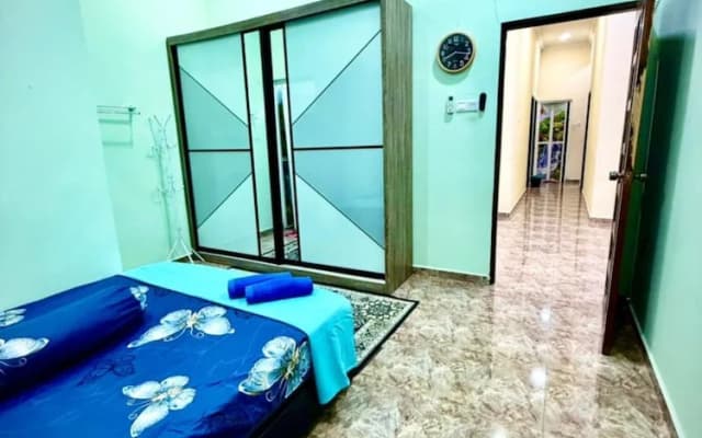 Homestay Selesa KPB Guest House - photo 2