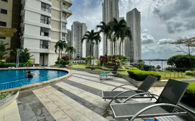 Superb Seaview 3 Balcony Country Garden Danga Bay near CIQ JB | 3B2B - photo 3