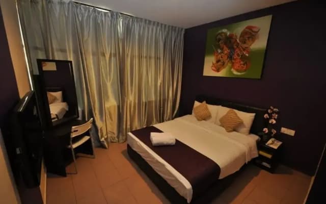 Biz Hotel - photo 3