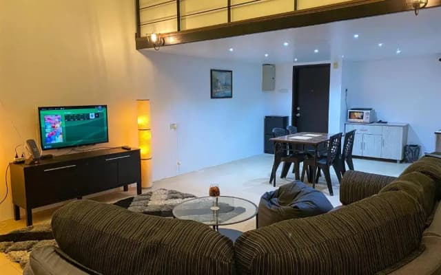 2flr Apartment at Empire Subang Jaya includes WiFi - photo 2