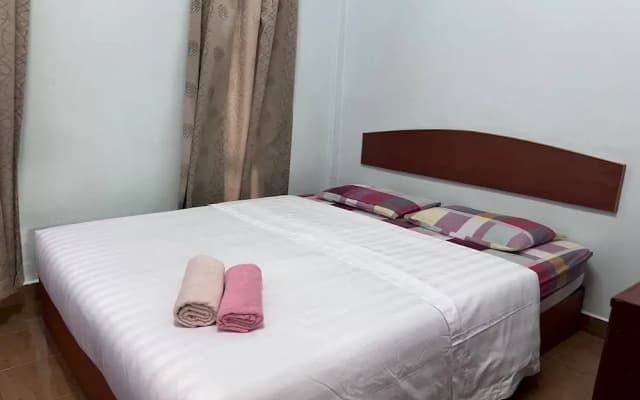 OYO 90967 Homestay Chalet Warisan Siti - photo 2