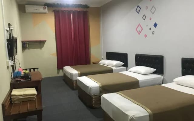 OYO 897799 Jembal Dynasty Inn - photo 4