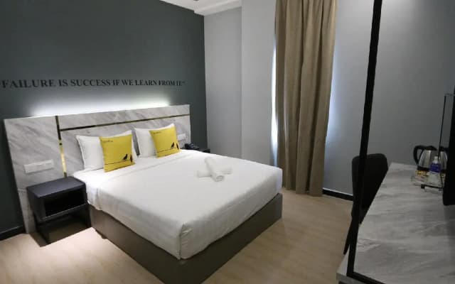 Hotel 99 Sepang Klia - photo 4
