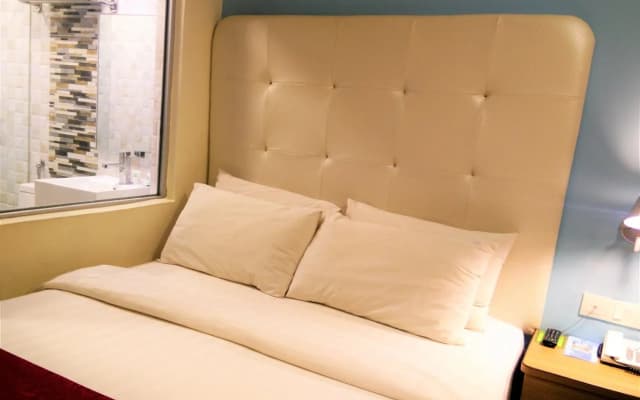 Lumut Suites - photo 2