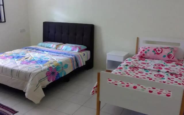 City Centre Homestay Kuching - photo 2