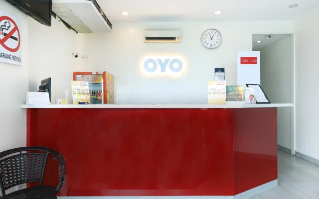 OYO 335 Sunrise Golden Hotel - photo 2