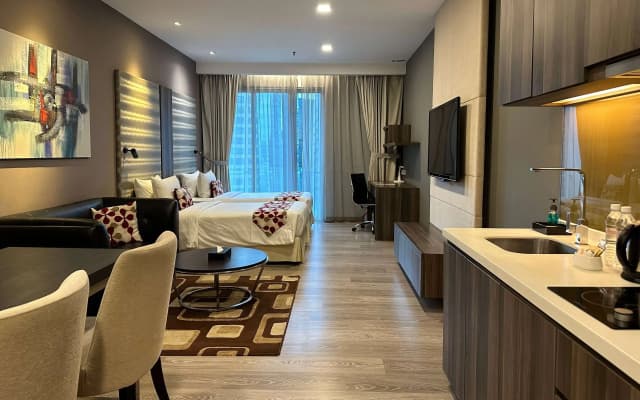 Ramada Suites by Wyndham Kuala Lumpur City Centre - photo 2