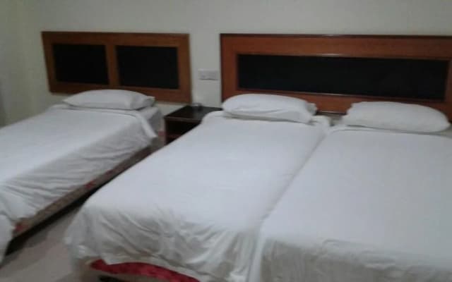 Sweet Hotel - photo 4