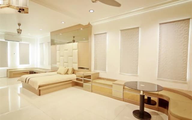 LSH Rest House - photo 2