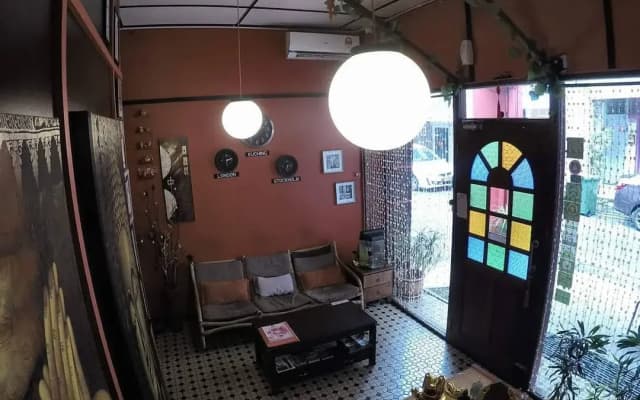 Threehouse Bed & Breakfast - Hostel - photo 3