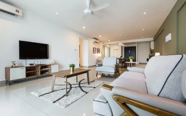 Spacious Seaview Suite - photo 2