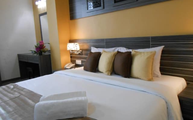 HIG Hotel & Convention - photo 3