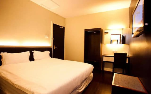 360 Inn - photo 4
