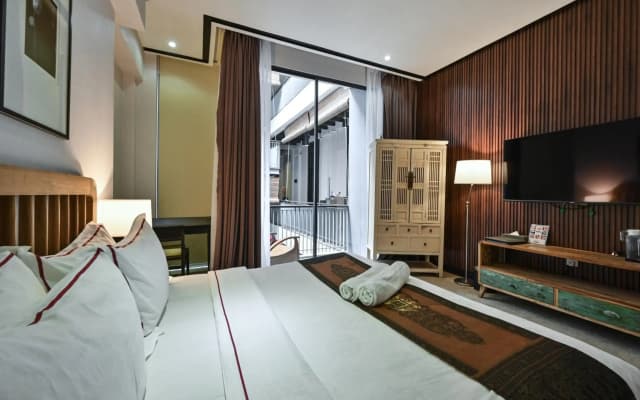 1825 Gallery Hotel - photo 2