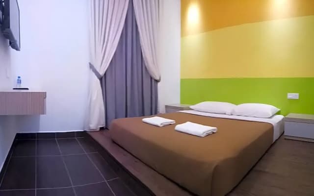 Dragon City Hotel - photo 5