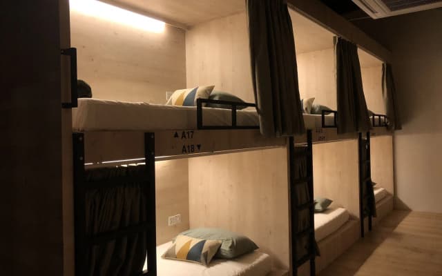 Dé Cafe & Rest House - Hostel - photo 2