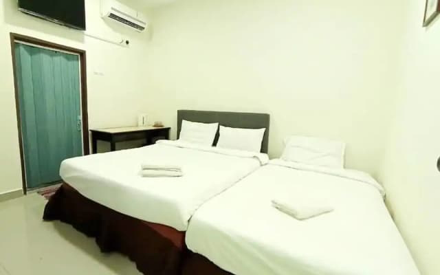 MN Ferringhi Inn by OYO Rooms - photo 5