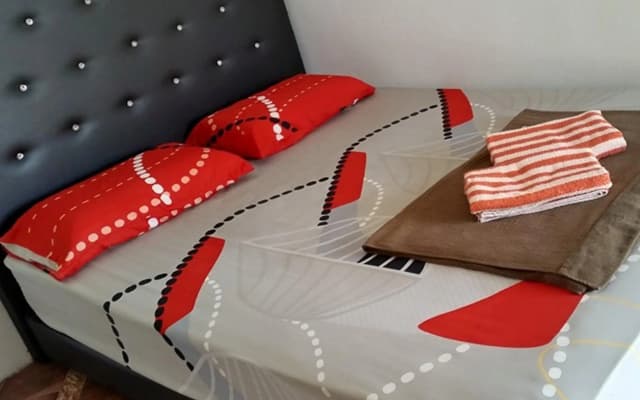Izz Room Motel - photo 2