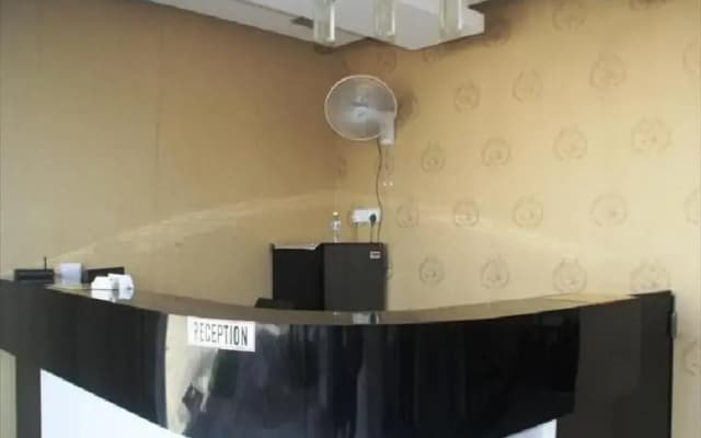 New Wave Hotel Rawang - photo 2