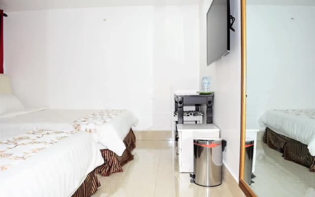 S Rose Hotel - photo 3