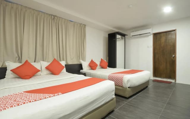 OYO 818 Hotel 11 - photo 4