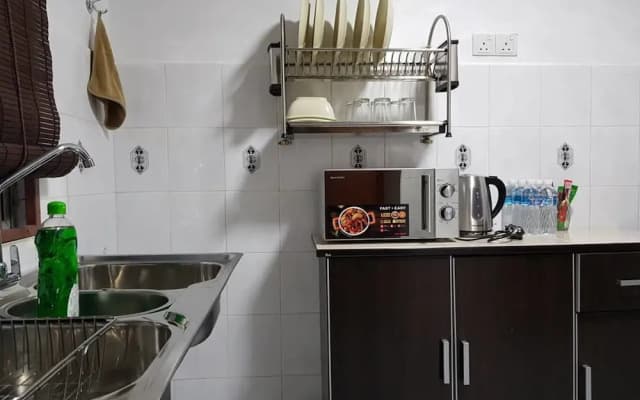 Anjung Apartment 3BR 5 - photo 3