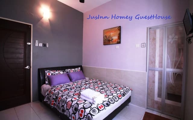 JusInn Homey Guesthouse - photo 2