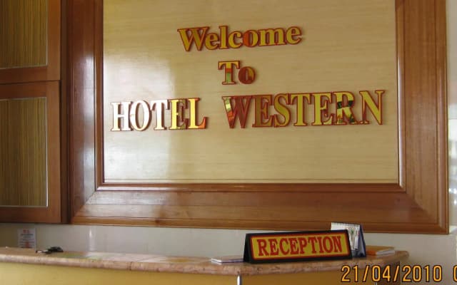 Hotel Western - photo 3