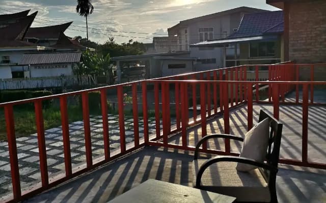 Kenyalang Urban Lodge - photo 4