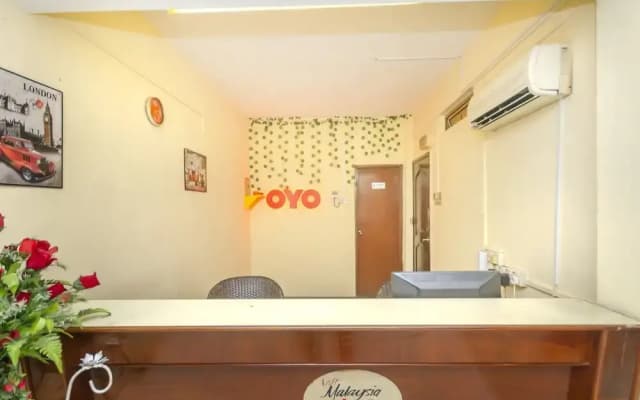 OYO 89703 B Link Hotel - photo 2