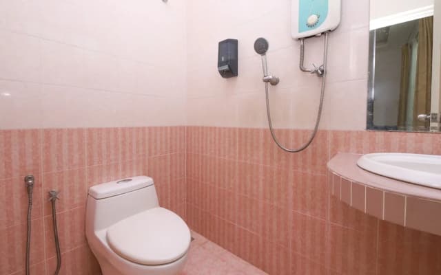 Nexus Hotel by OYO Rooms - photo 2