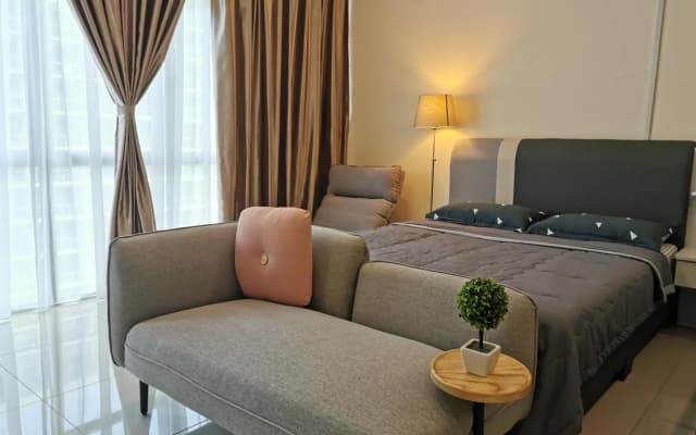 Palazio Studio Mount Austin Near Toppen Ikea Homestay By JYNest - photo 4