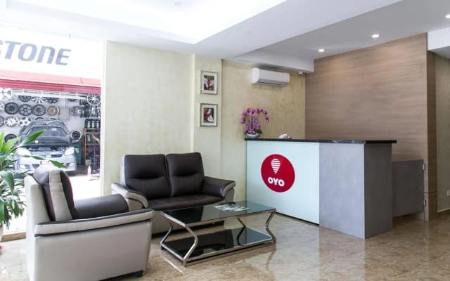 Global Inn Hotel - photo 2
