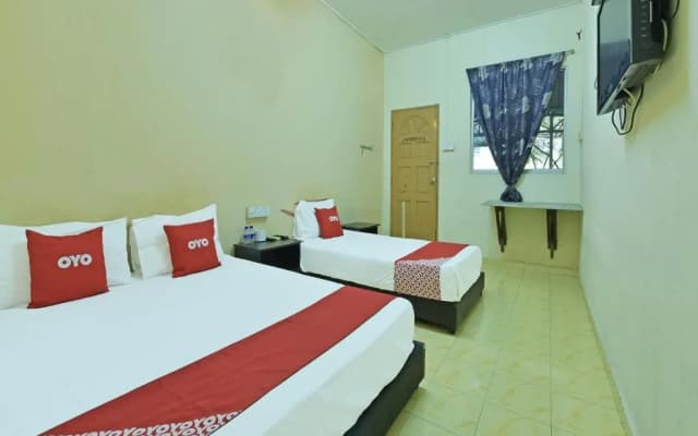 OYO 90706 Empire Inn 2 - photo 2