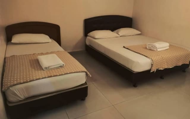Casavilla Travellers Lodge - photo 3