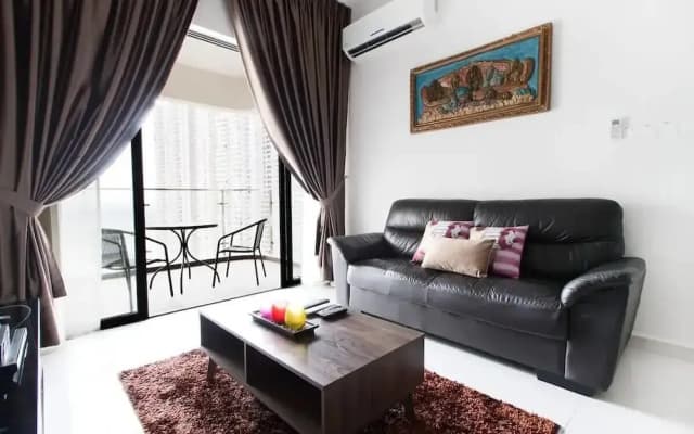 High-floor 2BR Suite, Water Views, Free Parking - photo 5