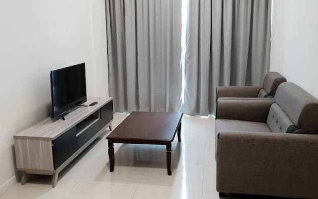 Chubbcaytion at Sutera Avenue - photo 5