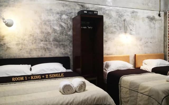 IPOH CEMPAKA VILLA (12pax) vintage.classic经典复古.精品民宿 - photo 2