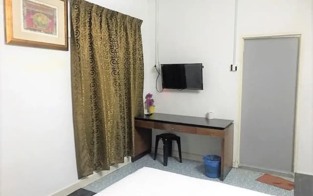 OYO 90465 Pelangi Baru Hotel - photo 4