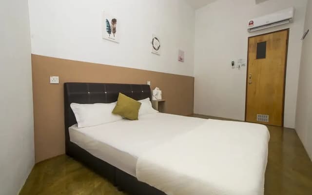 The Traveler Home by OYO Rooms - photo 5