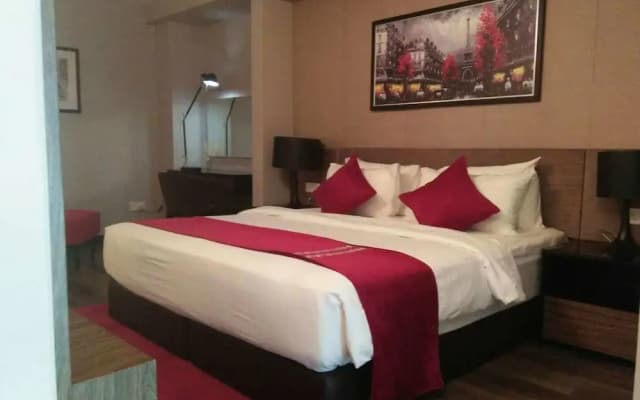 Urbano Luxury Homestay - photo 4