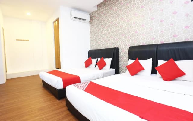 OYO 717 MR J Hotel Wakaf Che Yeh 2 - photo 3