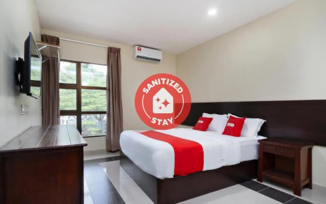 OYO 89960 Manjung Inn Hotel - photo 2