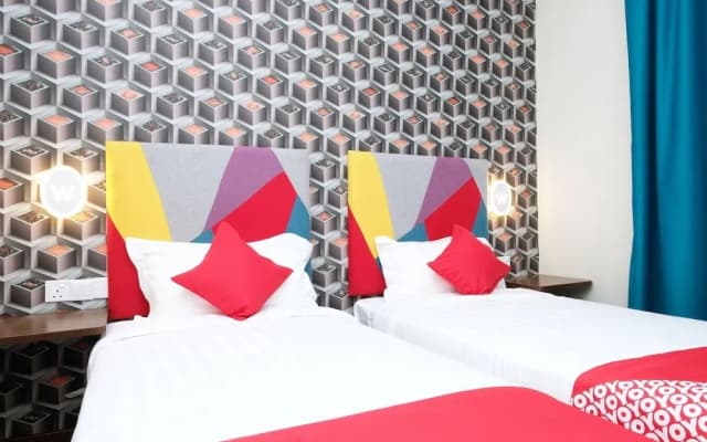 OYO 1139 W Hotel Cemerlang - photo 5