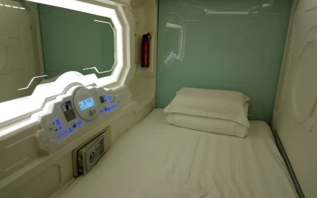 Stay With Me Capsules Hostel - photo 3